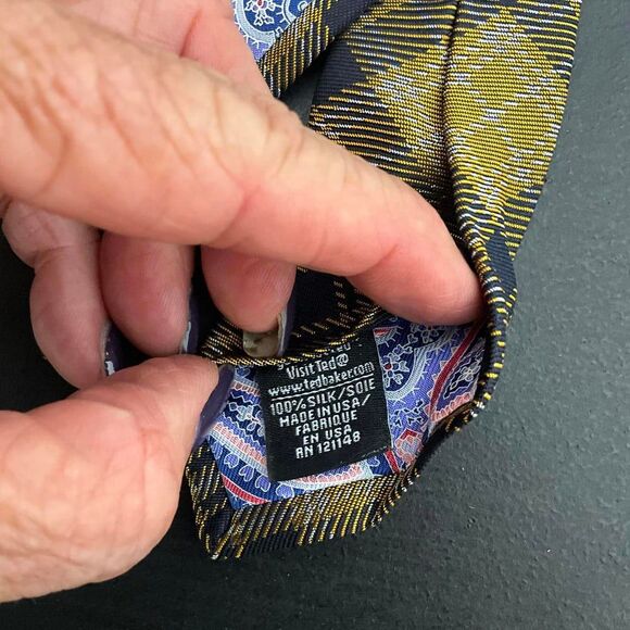 Lot of 3 Men's Neck Ties Calvin Klein, Ted Baker London, Perry Ellis Silk - Picture 11 of 11